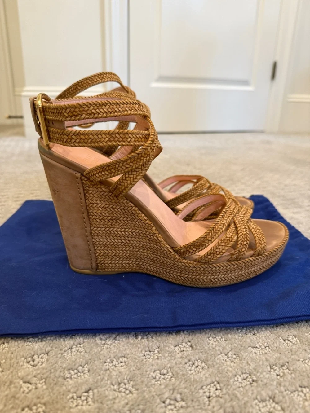 Stuart Weitzman Braided Wedge Platform Sandals in Tan Size 10 - Picture 1 of 10